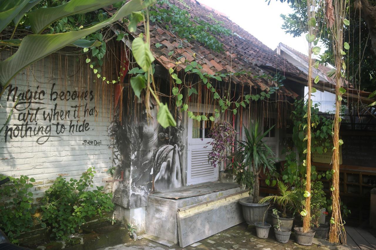 Abrakadabra! Artbnb Yogyakarta Ngoại thất bức ảnh