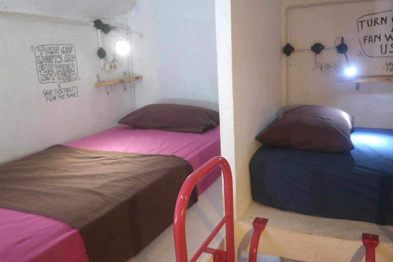 Abrakadabra! Artbnb Yogyakarta Ngoại thất bức ảnh