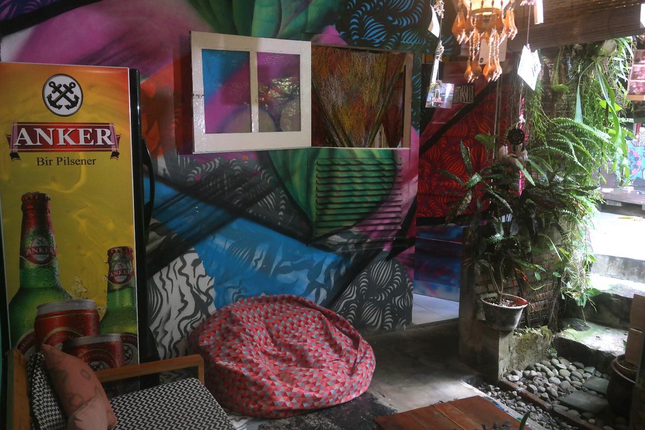 Abrakadabra! Artbnb Yogyakarta Ngoại thất bức ảnh