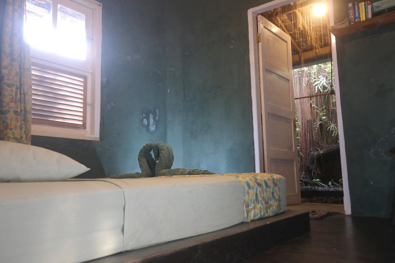 Abrakadabra! Artbnb Yogyakarta Ngoại thất bức ảnh