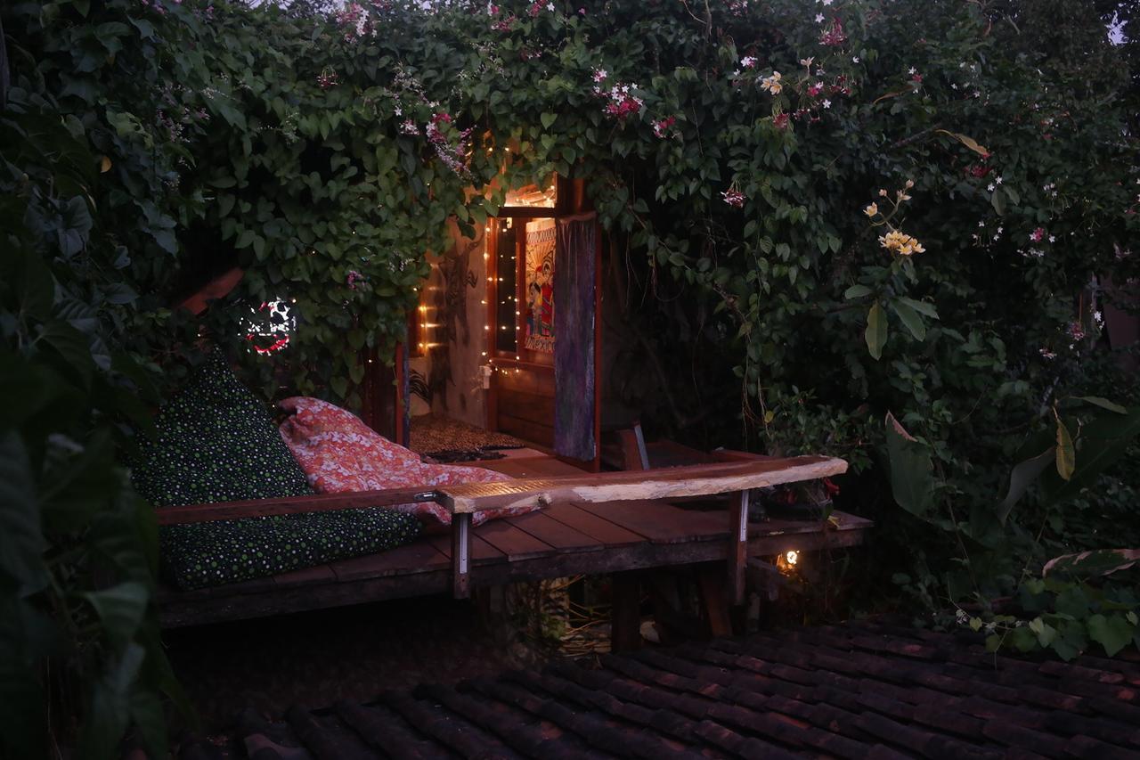 Abrakadabra! Artbnb Yogyakarta Ngoại thất bức ảnh