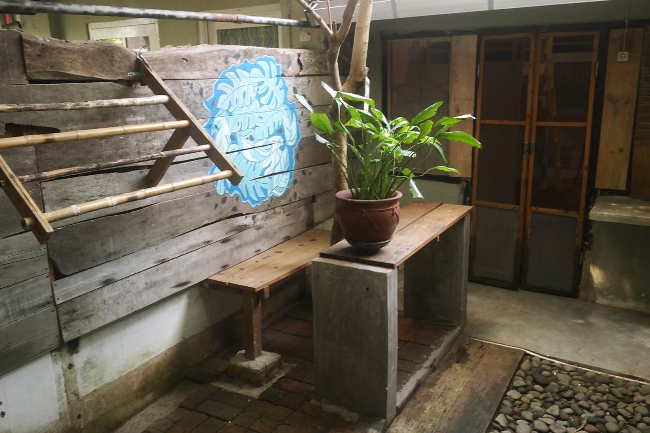 Abrakadabra! Artbnb Yogyakarta Ngoại thất bức ảnh