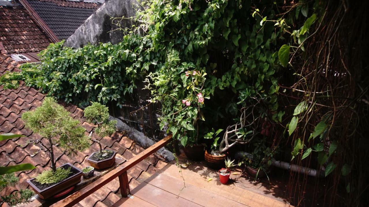 Abrakadabra! Artbnb Yogyakarta Ngoại thất bức ảnh